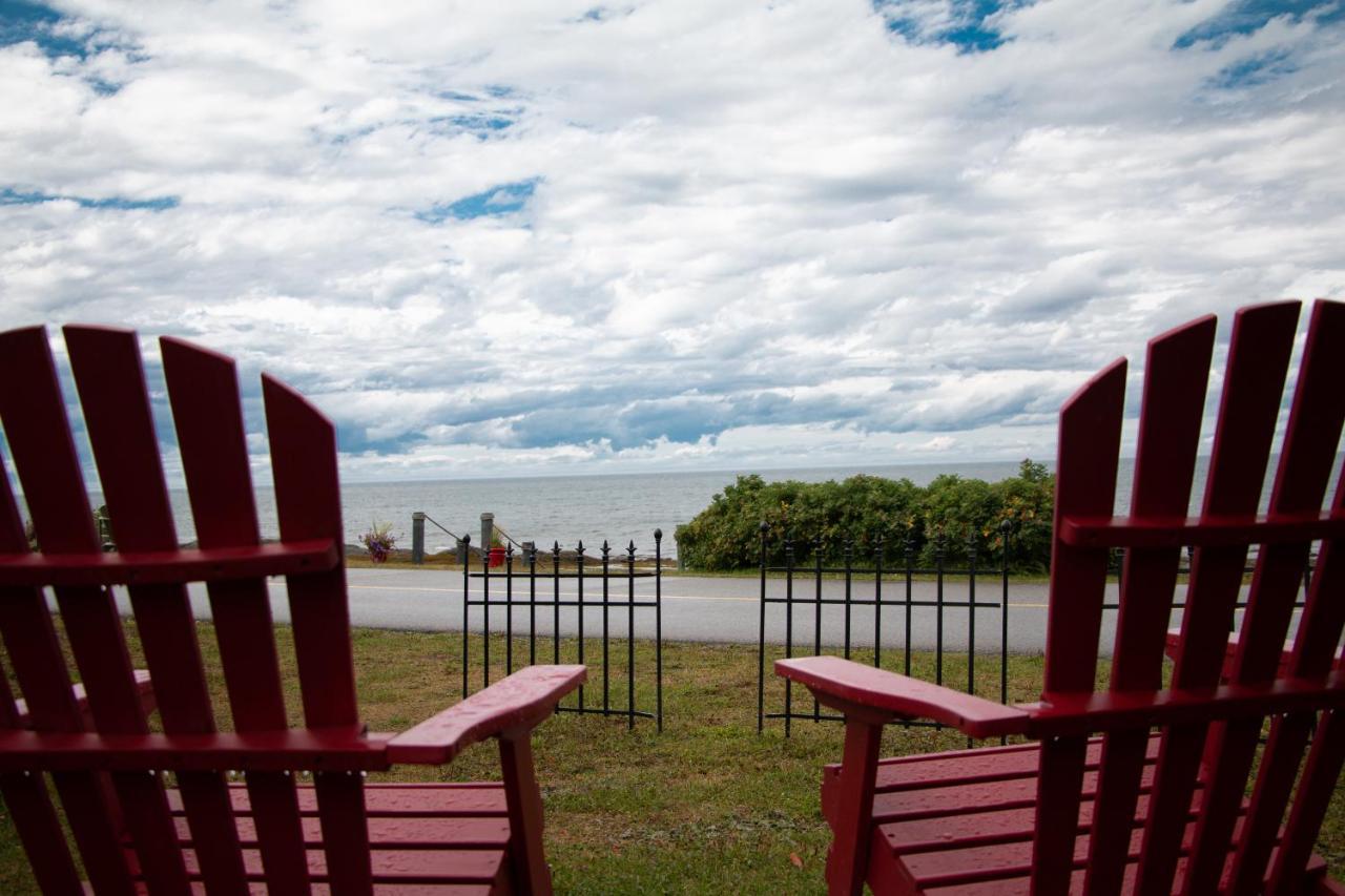 Les Cabines Du Phare Rimouski Buitenkant foto