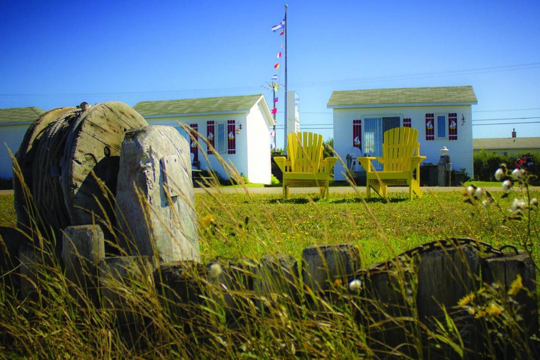 Les Cabines Du Phare Rimouski Buitenkant foto
